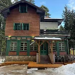 Villa Adis With Hot Pool & Jacuzzi By Bookvillabg Borovets
