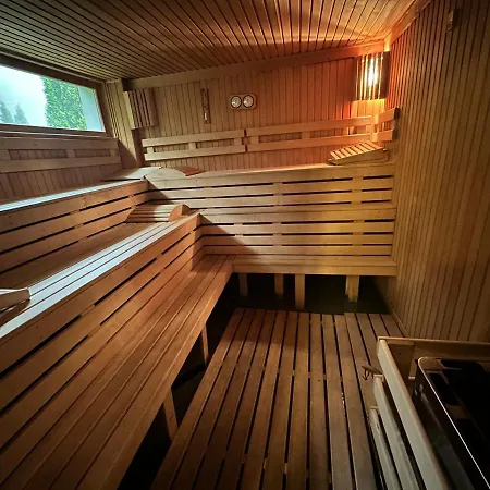 Villa Adis With Hot Pool & Jacuzzi By Bookvillabg Borowez