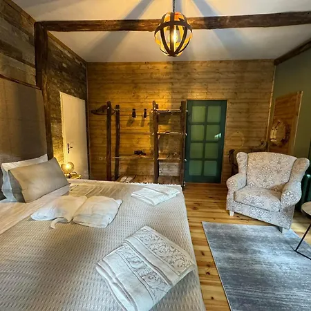 Adis With Hot Pool & Jacuzzi By Bookvillabg Villa Borowez