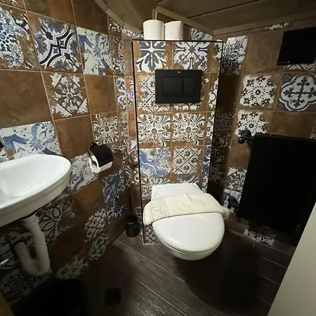 Villa Adis With Hot Pool & Jacuzzi By Bookvillabg