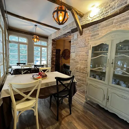 Villa Adis With Hot Pool & Jacuzzi By Bookvillabg