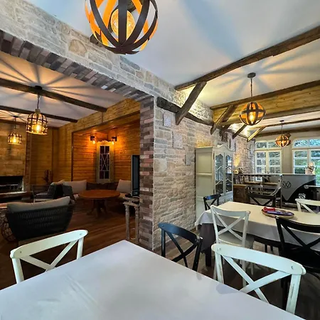 Adis With Hot Pool & Jacuzzi By Bookvillabg