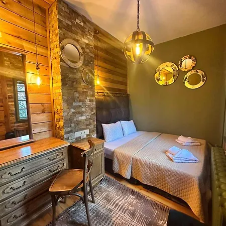 Villa Adis With Hot Pool & Jacuzzi By Bookvillabg Borowez