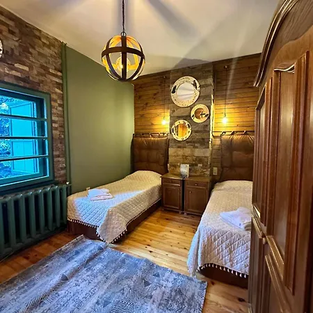 Adis With Hot Pool & Jacuzzi By Bookvillabg Borowez