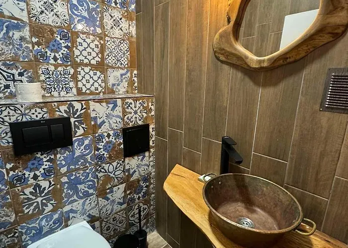 Villa Adis With Hot Pool & Jacuzzi By Bookvillabg