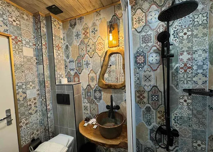 Villa Adis With Hot Pool & Jacuzzi By Bookvillabg