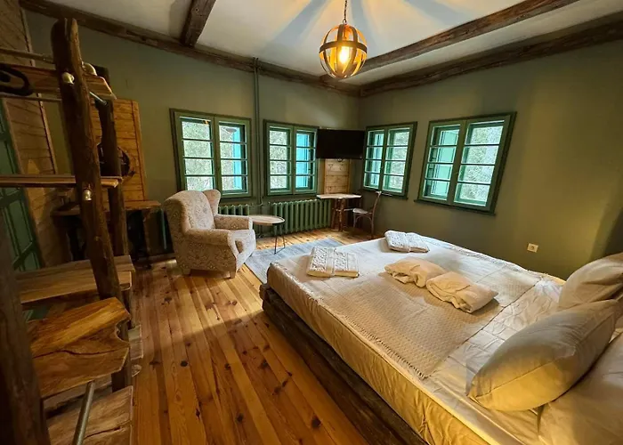 Adis With Hot Pool & Jacuzzi By Bookvillabg Villa *