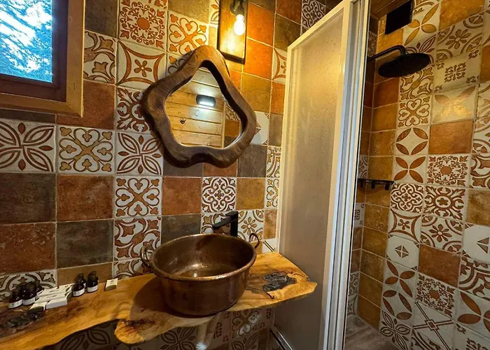 Villa Adis With Hot Pool & Jacuzzi By Bookvillabg *