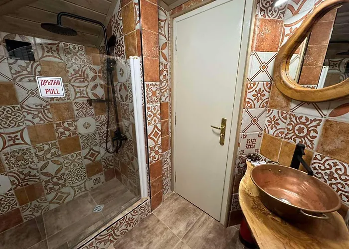 Villa Adis With Hot Pool & Jacuzzi By Bookvillabg Borovets