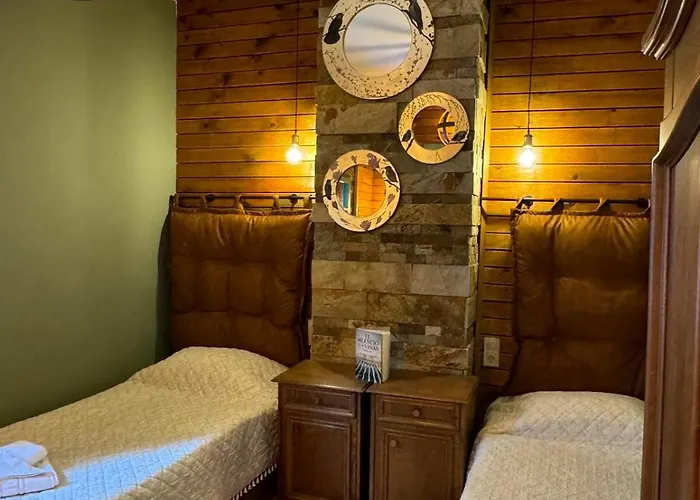 Adis With Hot Pool & Jacuzzi By Bookvillabg *