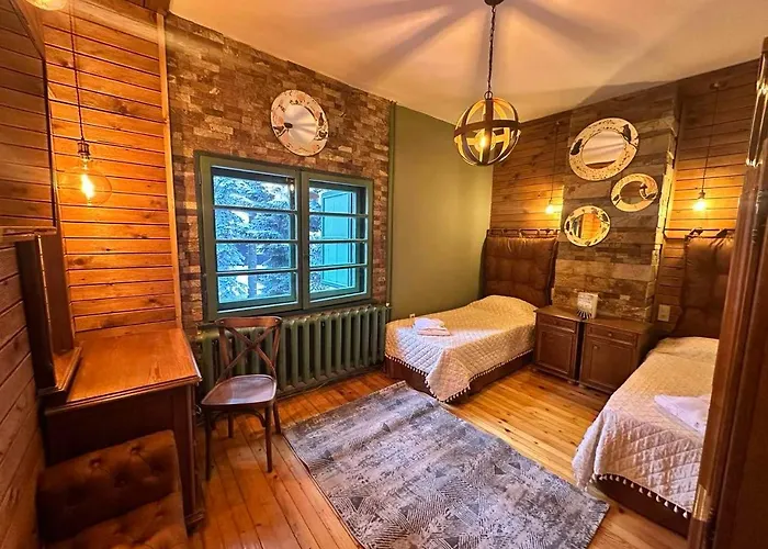 Villa Adis With Hot Pool & Jacuzzi By Bookvillabg