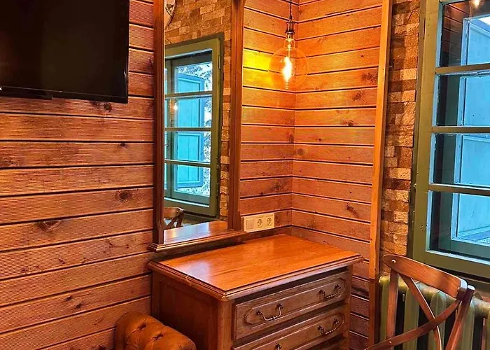 Villa Adis With Hot Pool & Jacuzzi By Bookvillabg