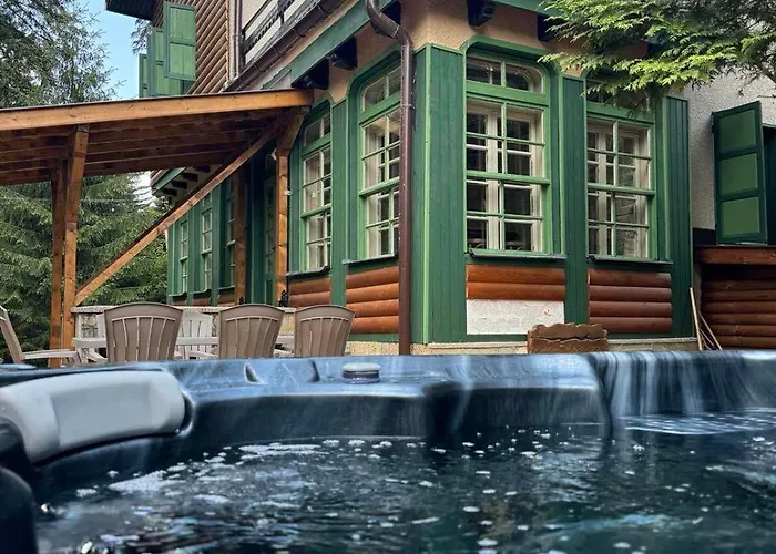 Adis With Hot Pool & Jacuzzi By Bookvillabg *