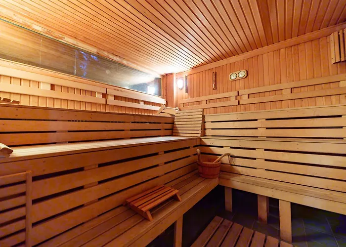 Adis With Hot Pool & Jacuzzi By Bookvillabg Villa *